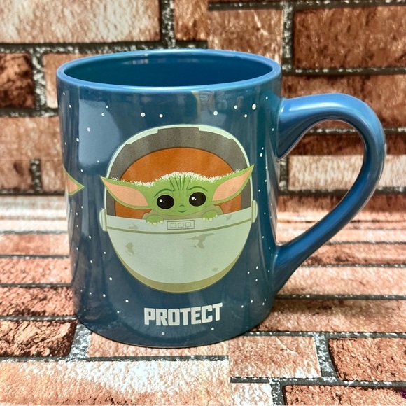 Star Wars Baby Yoda Blue Mug with Green Character Design - Picture 3 of 10